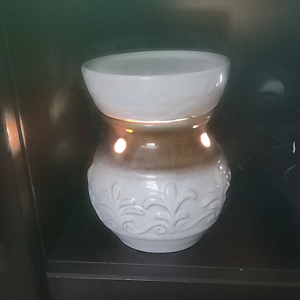 Scentsy White and Brown Decorative Vase